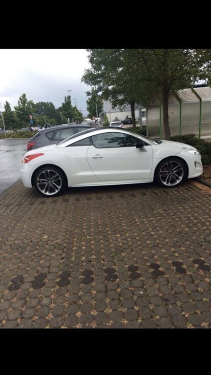 Weiß Gebraucht 2011 Peugeot RCZ Coupé | 5.500 € (Fairer Preis) - Bild 1/4