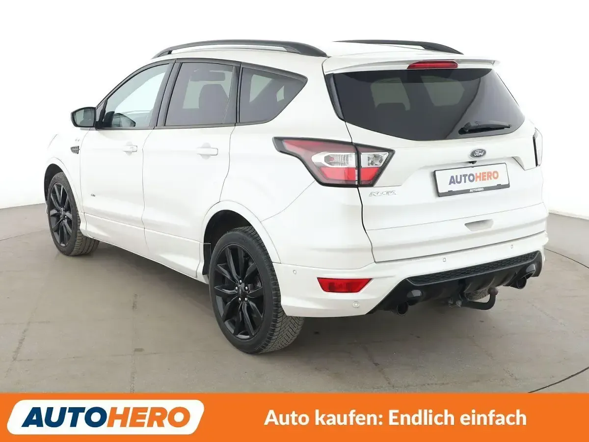 Gebraucht Ford Kuga ST-Line 179 PS (131 kW) 2017 Weiß SUV