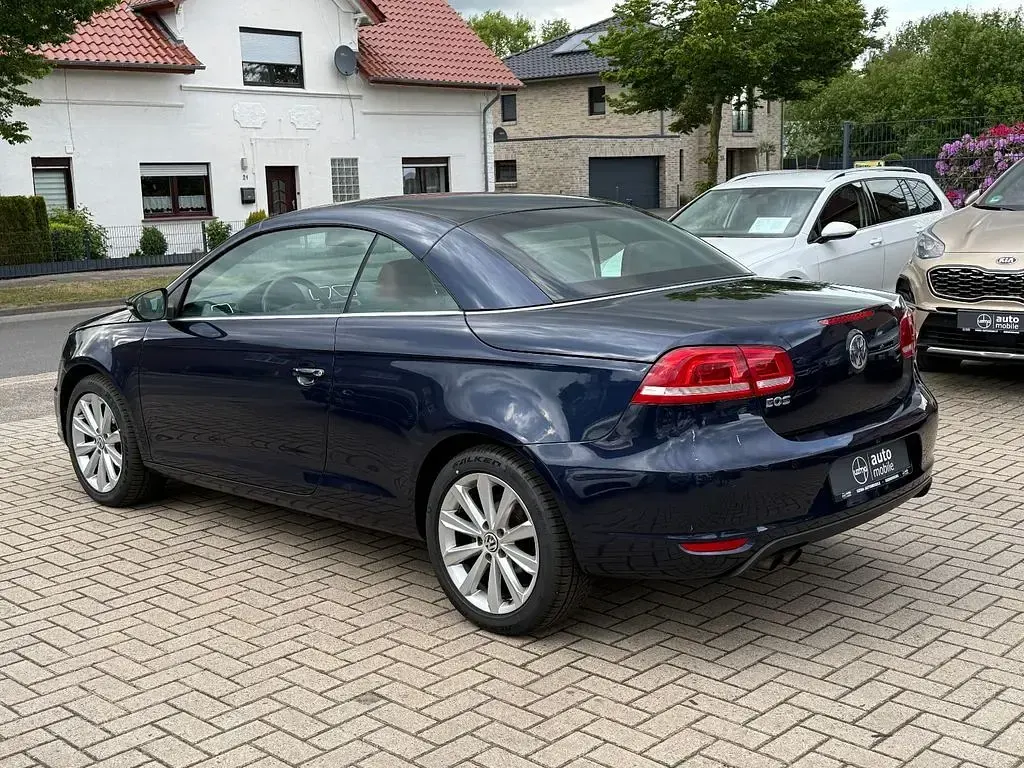 Gebraucht VW Eos 140 PS (102 kW) 2012 Blau Cabrio