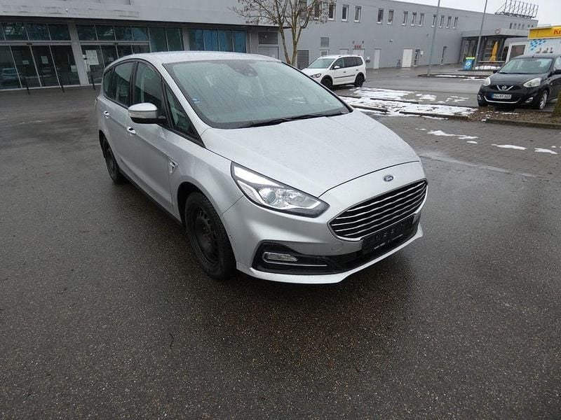 Silber Gebraucht 2022 Ford S-MAX Titanium Van / Kleinbus | 14.980 € (Guter Preis) - Bild 1/4