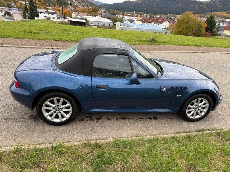 Gebraucht BMW Z3 Sport Line 170 PS (125 kW) 2001 Blau Cabrio