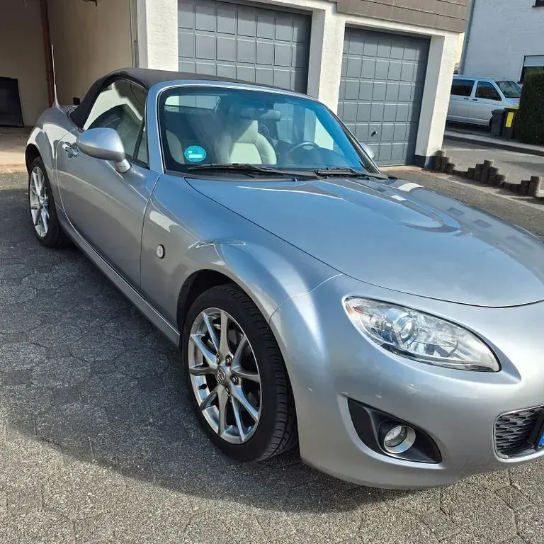 Gebraucht Mazda MX5 126 PS (92 kW) 2011 Grau Cabrio