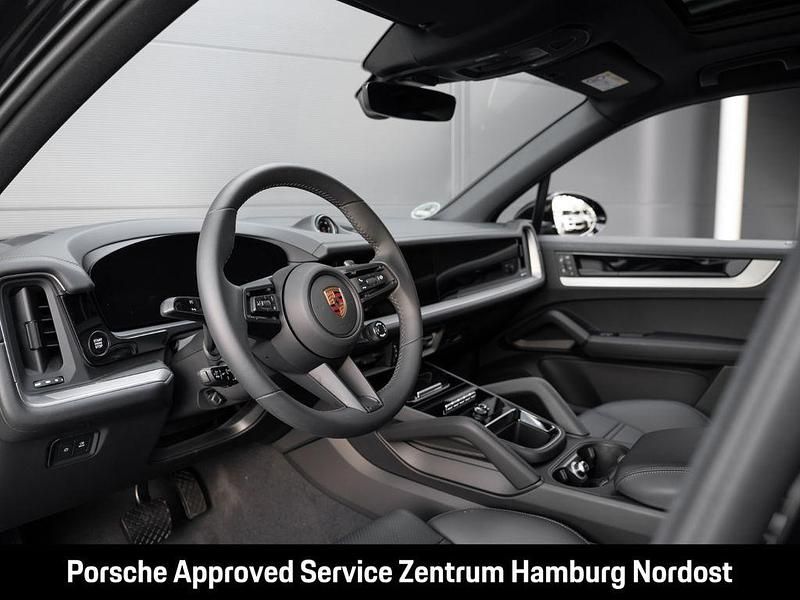 Gebraucht Porsche Cayenne 470 PS (345 kW) 2025 Schwarz SUV