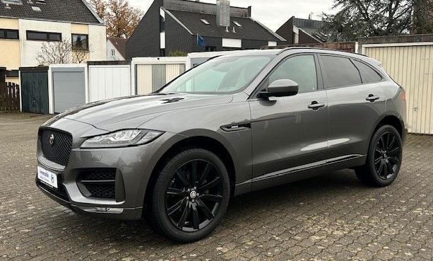 Corris grey Gebraucht 2018 Jaguar F-Pace R-Sport SUV | 16.980 € (Fairer Preis) - Bild 1/4
