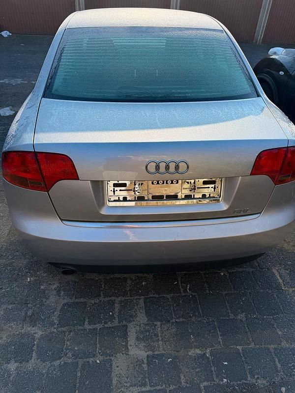 Gebraucht Audi A4 130 PS (95 kW) 2005 Grau Limousine