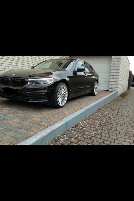 Schwarz Gebraucht 2017 BMW 520 Limousine | 19.999 € (Etwas zu teuer) - Bild 1/4