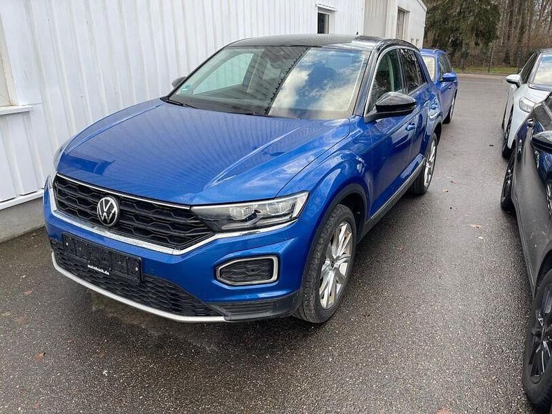 Gebraucht VW T-Roc Style 150 PS (110 kW) 2021 Ravennablau metallic SUV
