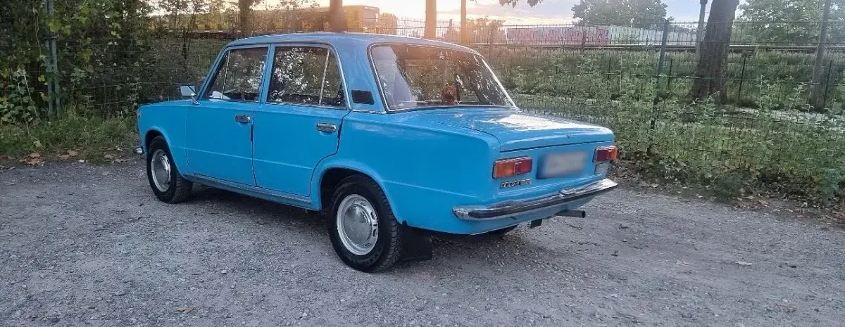 Second-hand Lada 2101 60 CP (44 kW) 1983 Albastru Berlinǎ
