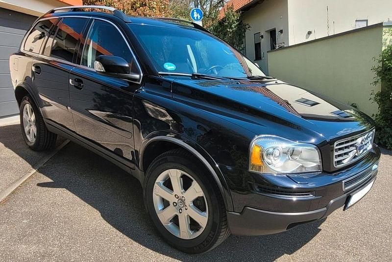 Second-hand Volvo XC90 Summum 200 CP (147 kW) 2011 Negru SUV