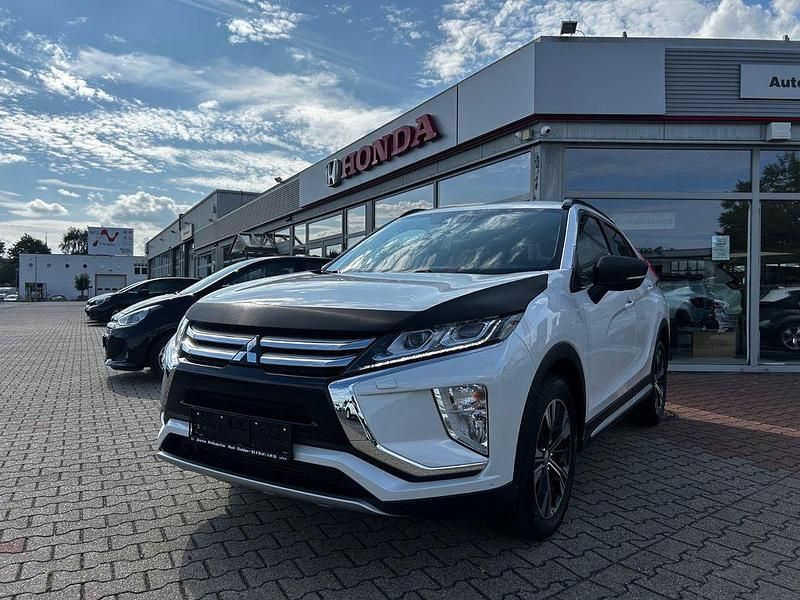 Weiß Gebraucht 2020 Mitsubishi Eclipse Cross Spirit+ SUV | 18.990 € (Etwas zu teuer) - Bild 1/4