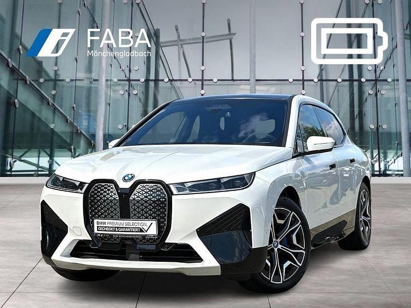 Weiß Gebraucht 2022 BMW iX Sport Line SUV | 44.990 € (Guter Preis) - Bild 1/4