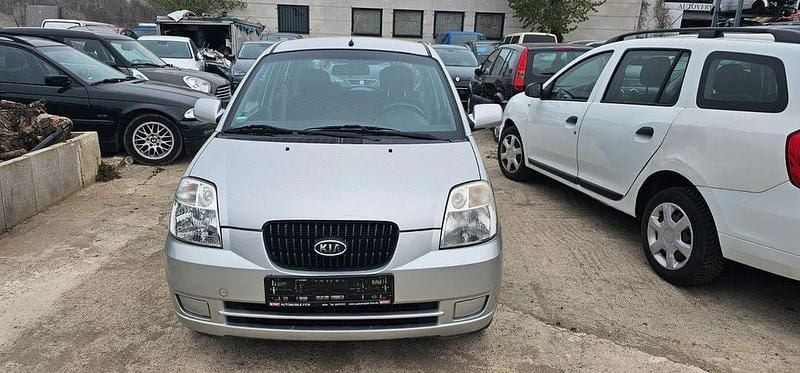 Second-hand Kia Picanto LX 65 CP (47 kW) 2006 Argintiu Hatchback
