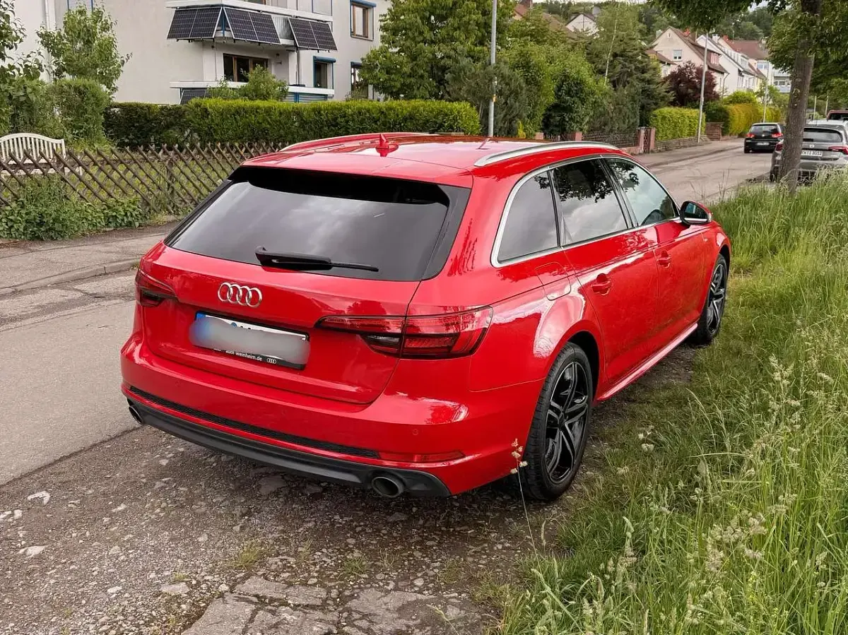 Gebraucht Audi A4 Sport 190 PS (139 kW) 2016 Rot Kombi