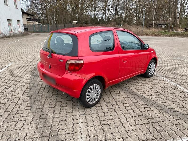 Gebraucht Toyota Yaris 86 PS (63 kW) 2001 Rot Kleinwagen