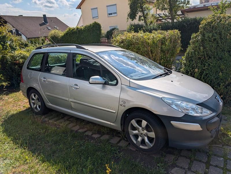 Silber Gebraucht 2007 Peugeot 307 Kombi | 1.500 € (Guter Preis) - Bild 1/4