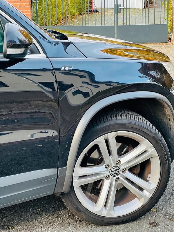 Gebraucht VW Tiguan R 150 PS (110 kW) 2010 Schwarz SUV