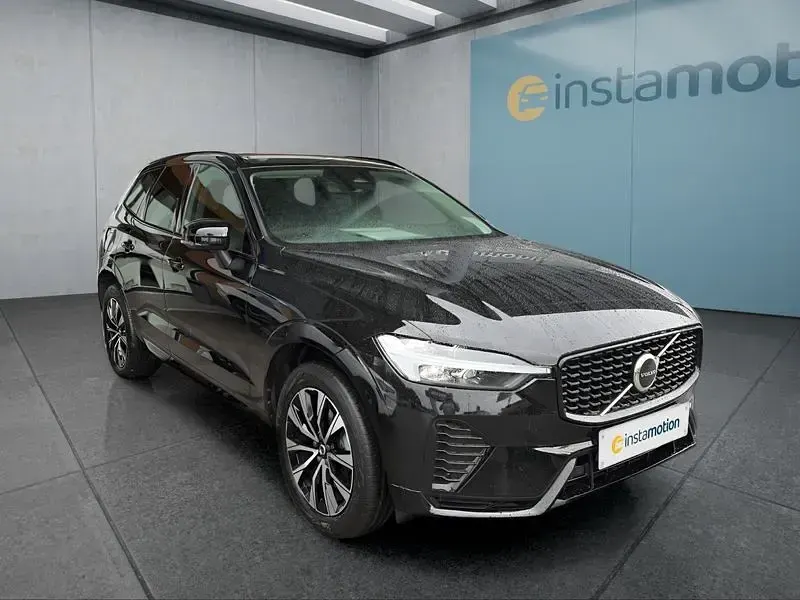 Gebraucht Volvo XC60 Plus 197 PS (144 kW) 2023 Schwarz SUV
