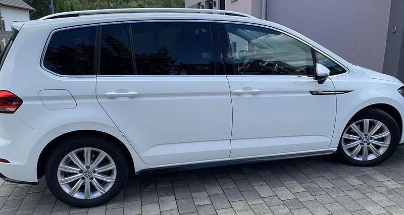 Gebraucht VW Touran R-line 179 PS (131 kW) 2017 Weiß Van / Kleinbus