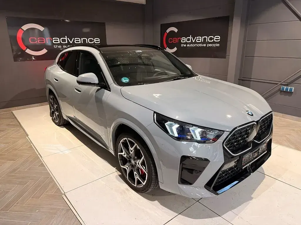 Gebraucht BMW X2 M Sport 163 PS (119 kW) 2025 Brooklyn grau metallic SUV
