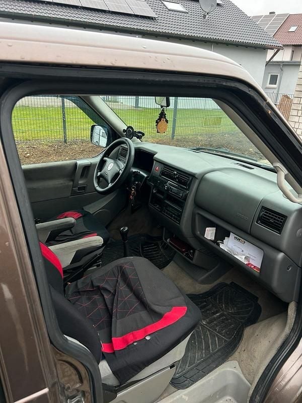Second-hand VW T4 151 CP (111 kW) 1999 Maro Van