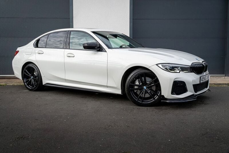 Gebraucht BMW 330 Performance 258 PS (189 kW) 2020 Weiß Limousine