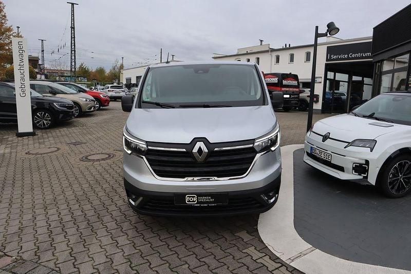Gebraucht Renault Trafic 150 PS (110 kW) 2024 Grau Van / Kleinbus