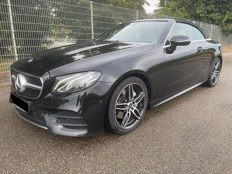 Schwarz Gebraucht 2017 Mercedes E220 AMG line Cabrio | 29.990 € (Fairer Preis) - Bild 1/4
