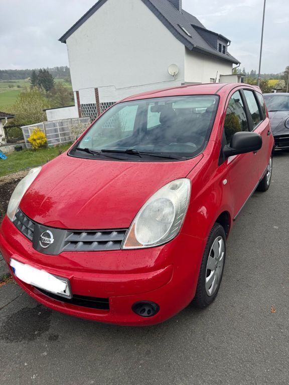 Rot Gebraucht 2008 Nissan Note Acenta Van / Kleinbus | 1.590 € (Guter Preis) - Bild 1/4