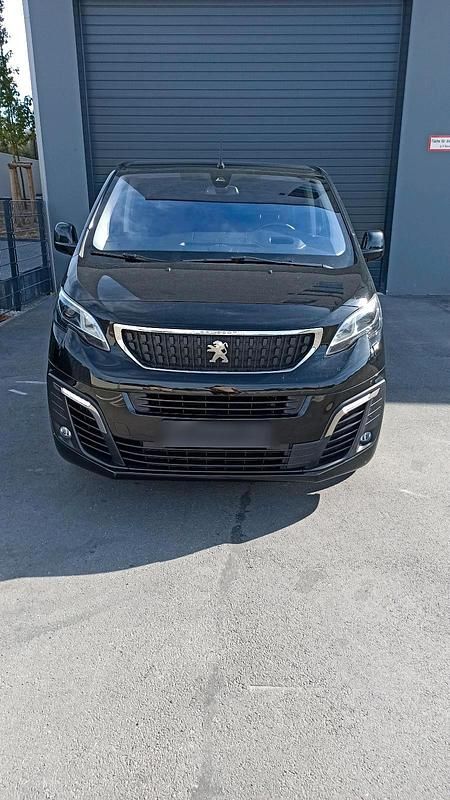 Schwarz Gebraucht 2017 Peugeot Traveller Van / Kleinbus | 23.500 € (Fairer Preis) - Bild 1/4