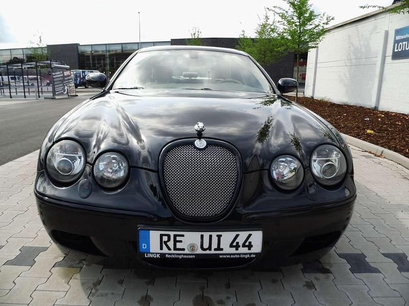 Gebraucht 2007 Jaguar S-Type R Limousine | 15.900 € - Bild 1/4