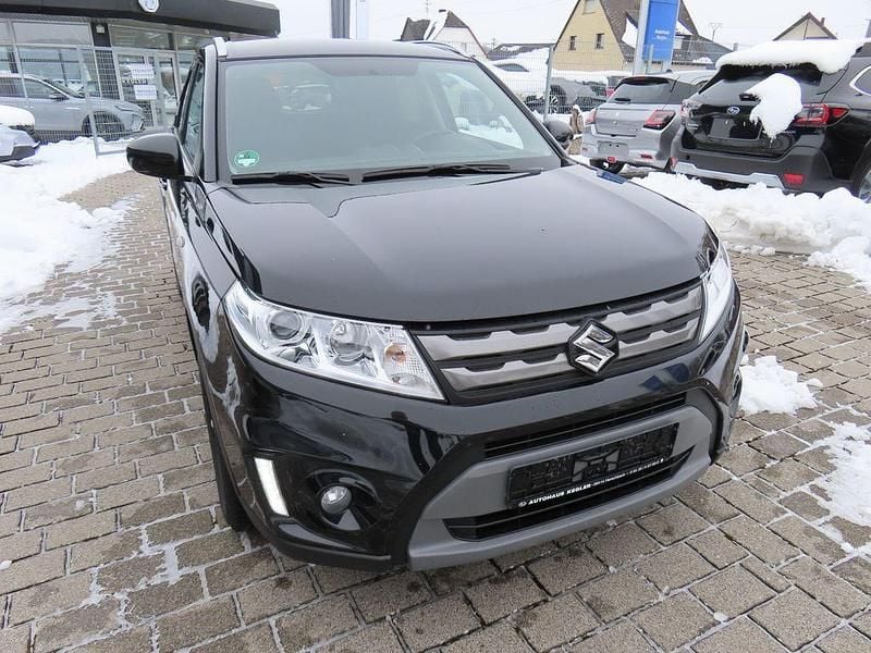 Gebraucht Suzuki Vitara Comfort 120 PS (88 kW) 2018 Schwarz SUV