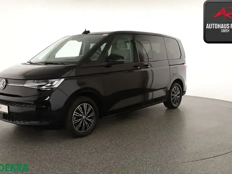Gebraucht VW Multivan 218 PS (160 kW) 2022 Deep black Van / Kleinbus