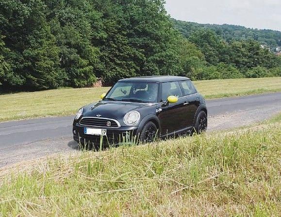 Schwarz Gebraucht 2013 Mini ONE Brick Lane Kleinwagen | 4.200 € (Guter Preis) - Bild 1/4