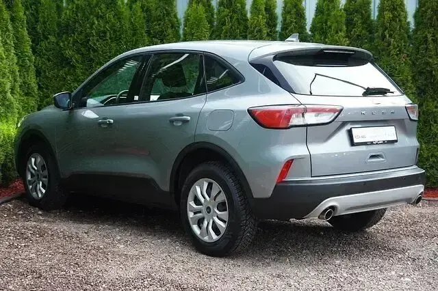 Gebraucht Ford Kuga Cool & Connect 150 PS (110 kW) 2022 Grau SUV