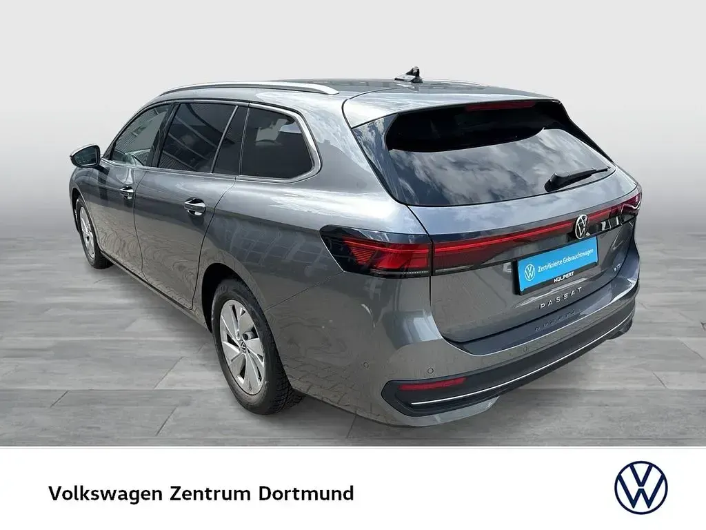 Gebraucht VW Passat Business 150 PS (110 kW) 2025 Grau Kombi