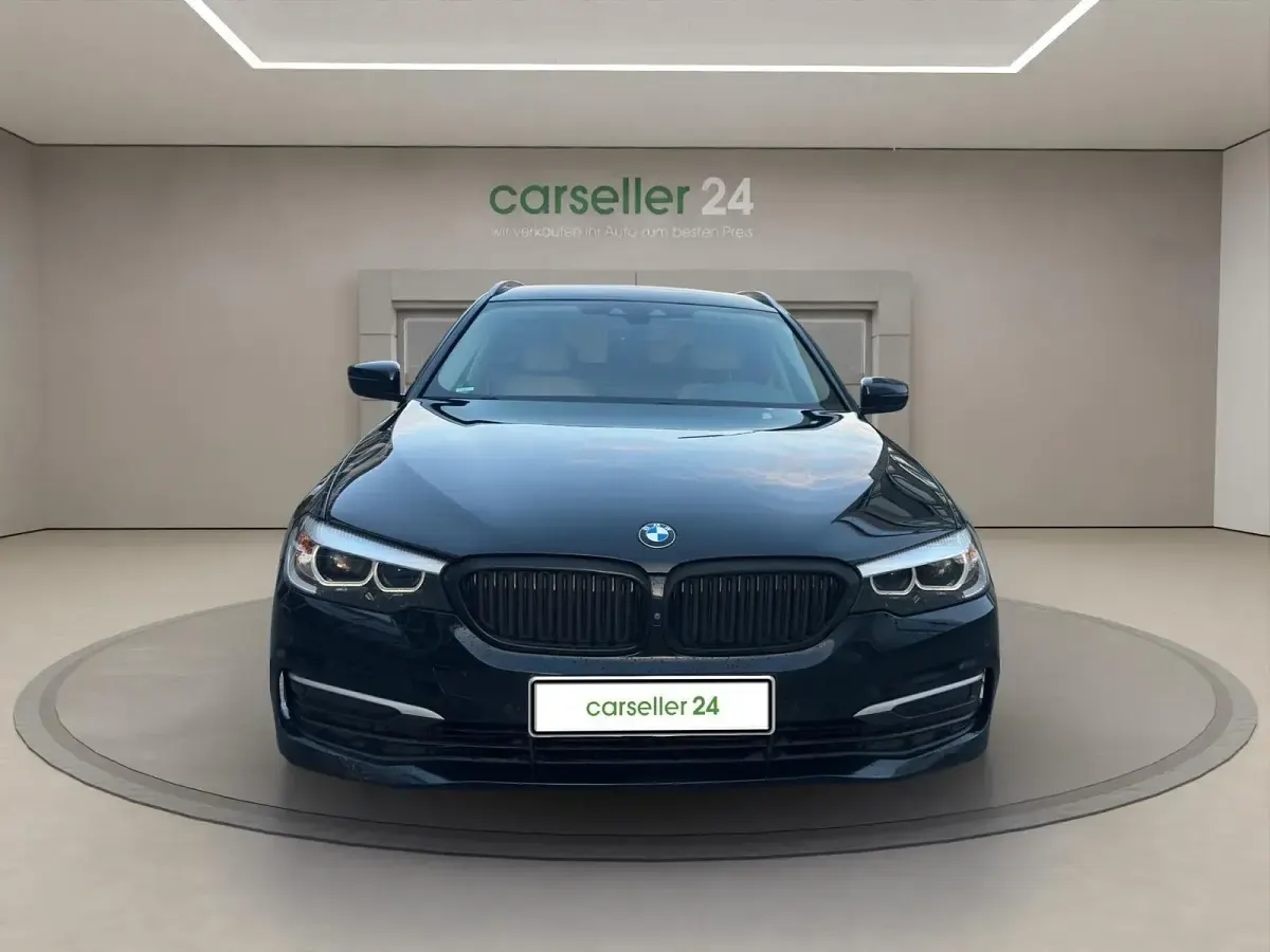 Gebraucht BMW 530 Performance 265 PS (194 kW) 2017 Schwarz Kombi