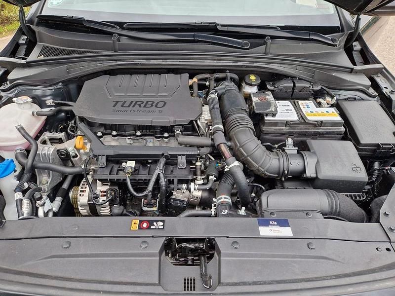 Gebraucht Kia Ceed Vision 160 PS (117 kW) 2023 Schwarz Kleinwagen