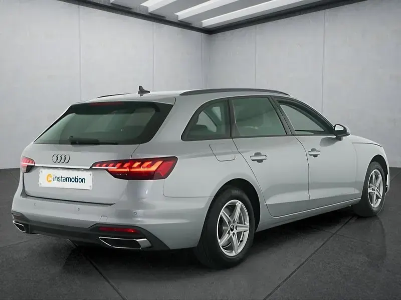 Gebraucht Audi A4 136 PS (100 kW) 2024 Silber Kombi