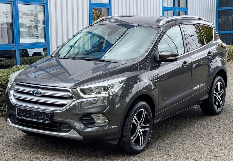 Magnetic Gebraucht 2017 Ford Kuga Titanium SUV | 13.990 € (Superpreis) - Bild 1/4