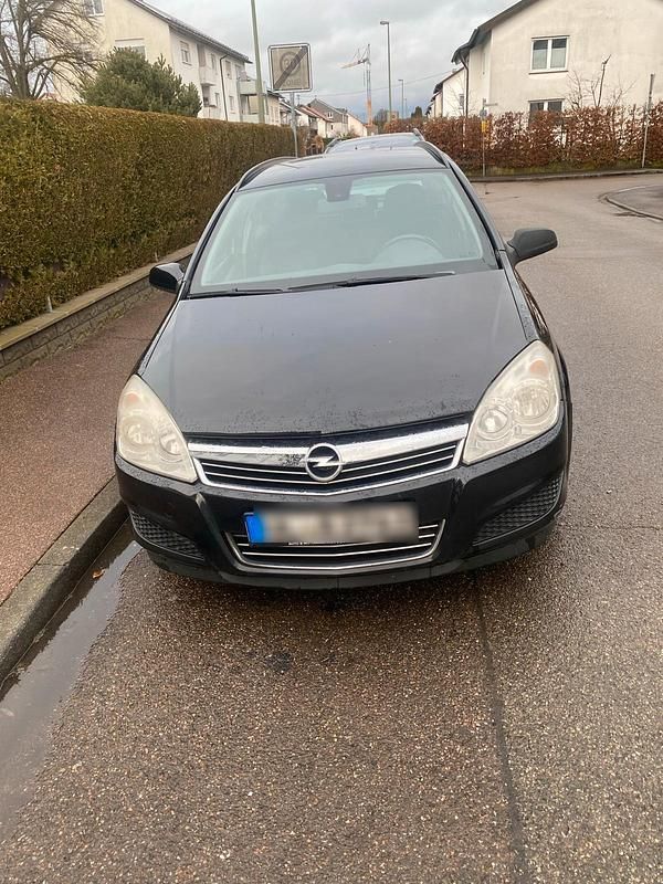 Gebraucht Opel Astra 105 PS (77 kW) 2007 Schwarz Kombi