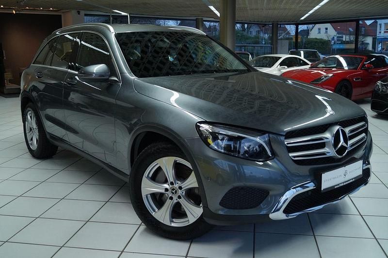 Gebraucht Mercedes GLC220 170 PS (125 kW) 2016 Selenitgrau  metalliclack SUV