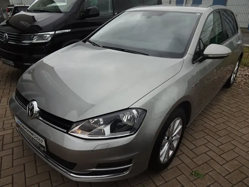 Gebraucht VW Golf VII LOUNGE 110 PS (80 kW) 2016 Silber Limousine