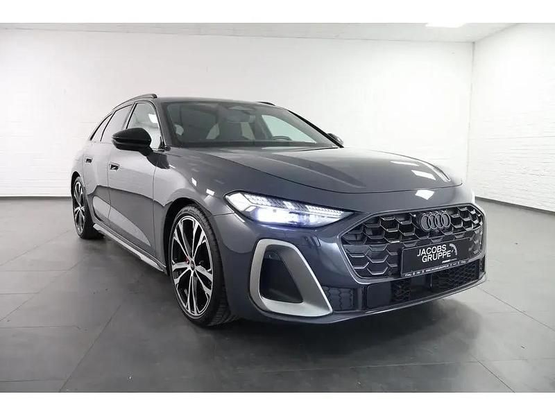 Gebraucht Audi A5 Edition .1 204 PS (150 kW) 2025 Grau Coupé