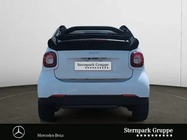 Gebraucht Smart ForTwo Cabrio Passion 90 PS (66 kW) 2019 Weiß Cabrio