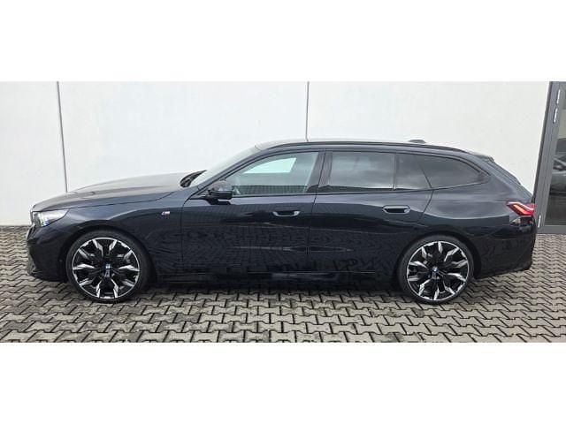Second-hand BMW 520 M Sport 208 CP (152 kW) 2025 Negru Break