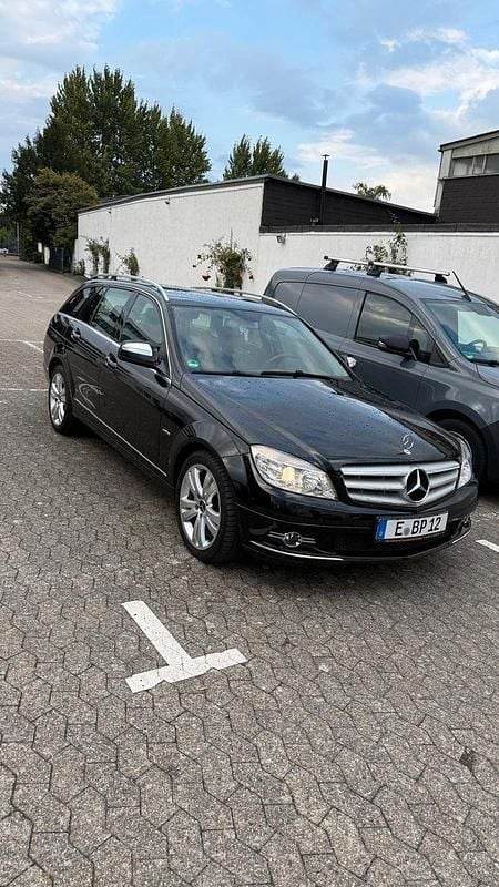 Schwarz Gebraucht 2008 Mercedes C200 Avantgarde Kombi | 4.950 € (Superpreis) - Bild 1/4