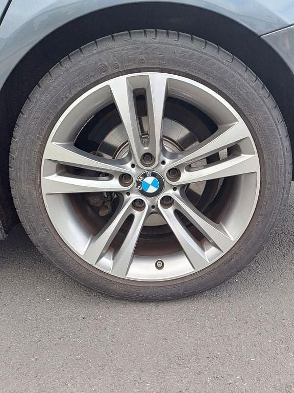 Gebraucht BMW 320 Sport Line 190 PS (139 kW) 2019 Grau Kombi