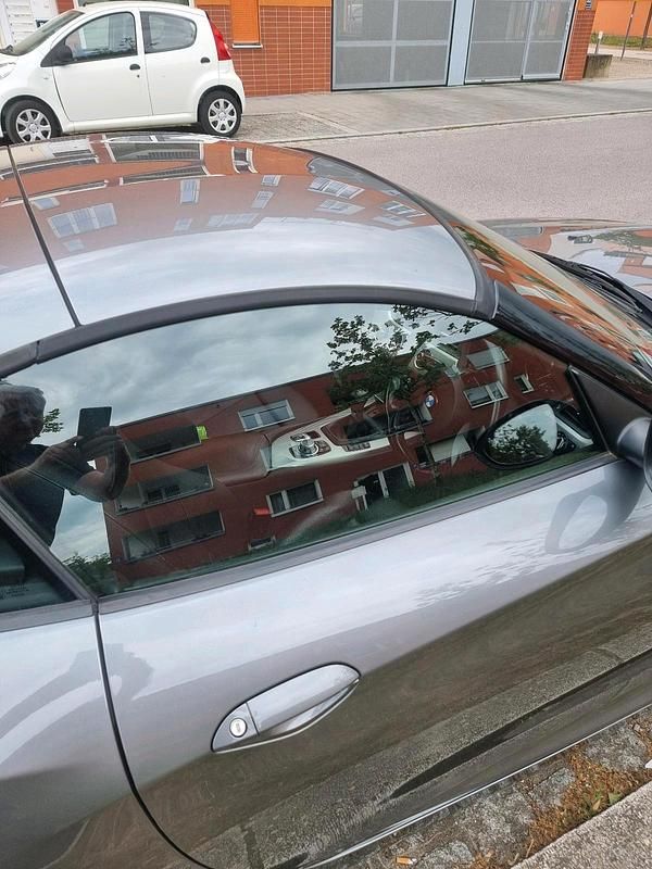 Gebraucht BMW Z4 204 PS (150 kW) 2011 Grau Cabrio