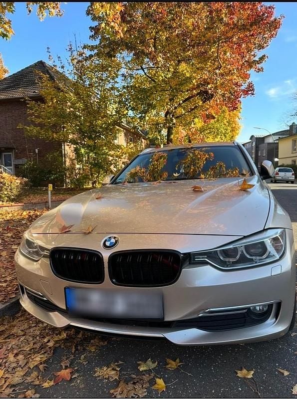 Gold Gebraucht 2015 BMW 316 Luxury Line Kombi | 7.999 € (Fairer Preis) - Bild 1/4