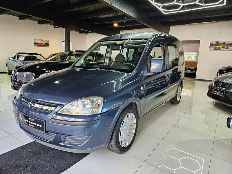 Grau Gebraucht 2008 Opel Combo Basis Van / Kleinbus | 3.999 € (Fairer Preis) - Bild 1/4
